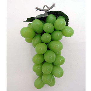 Ramo de uvas verdes