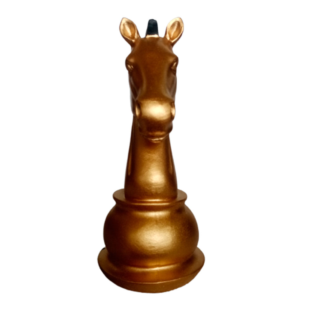 Caballo de ajedrez dorado - Galerías el Triunfo - 044071821507