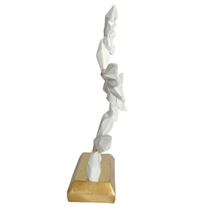 Escultura de mariposas blancas - Image 2
