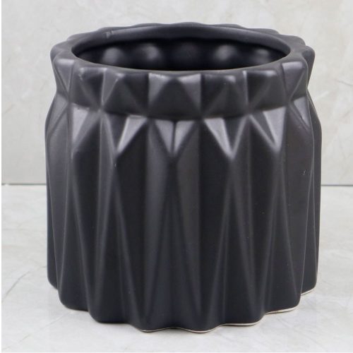 Maceta de ceramica negra