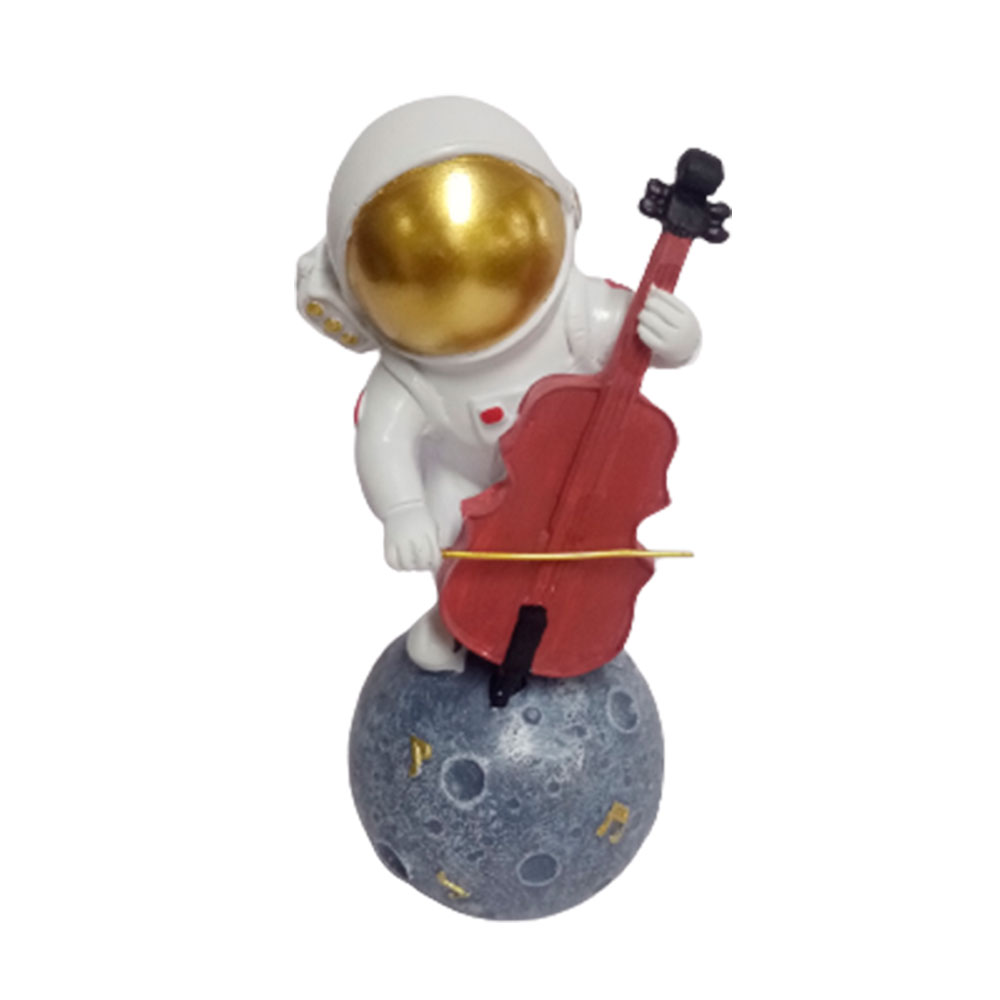 Figura de astronauta - Galerías el Triunfo - 049072778310