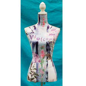 Maniquí de plástico forrado