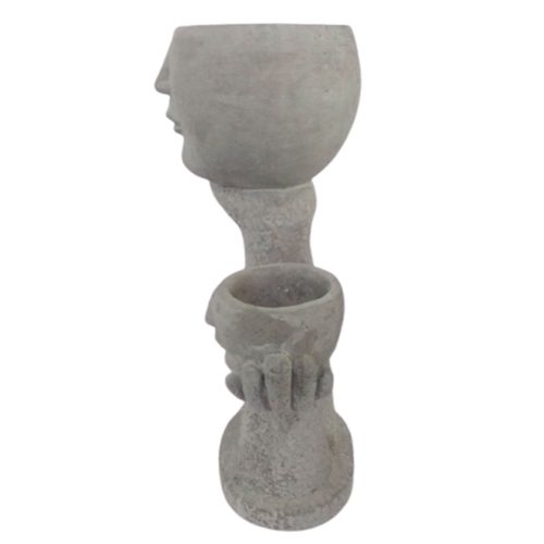Maceta de cemento gris