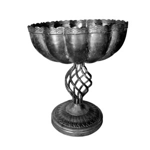 Macetero de metal plateado