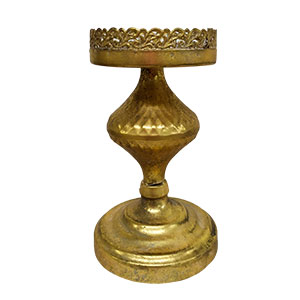 Candelabro de metal dorado