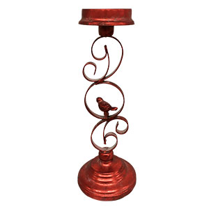 Candelabro de metal rojo