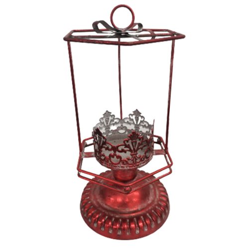 Candelabro de metal rojo