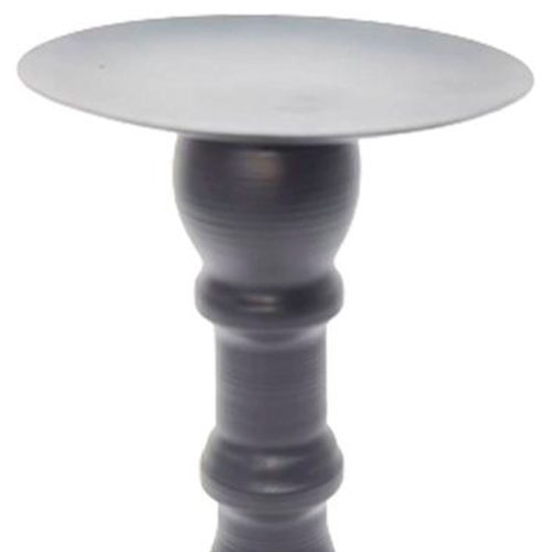 Candelabro de metal negro