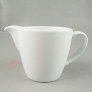 Cremera de porcelana blanca