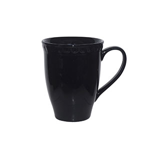 Taza negra de porcelana