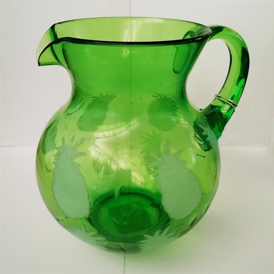 Jarra de acrílico verde - Galerías el Triunfo - 093072584230