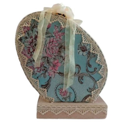 Huevo de pascua forrado