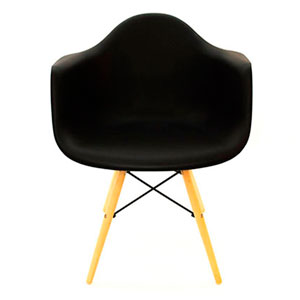 Silla de plastico negra