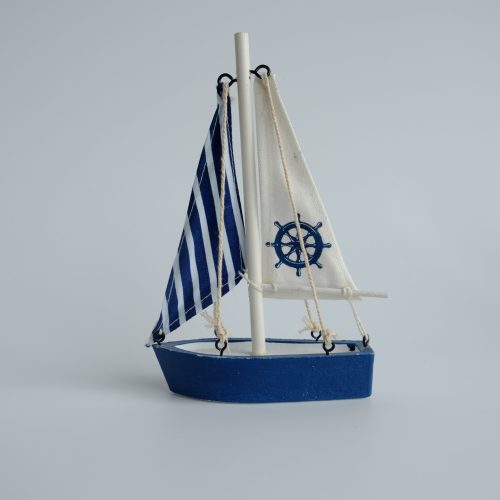 Velero azul con blanco