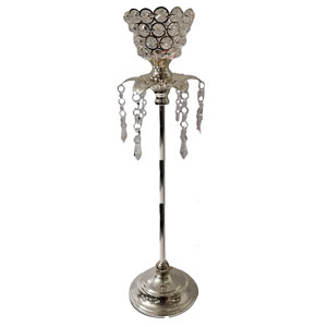 Candelabro de metal plateado
