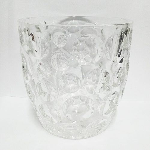 Candelabro de vidrio transparente