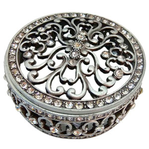 Alhajero de metal plateado