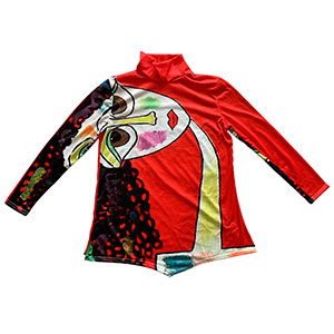 Blusa roja con rostro