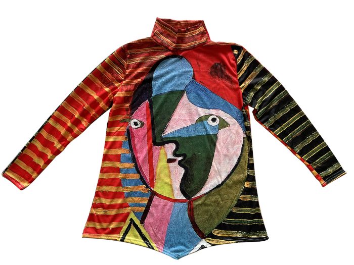 Blusa con diseño rostro - Galerías el Triunfo - 291001736069