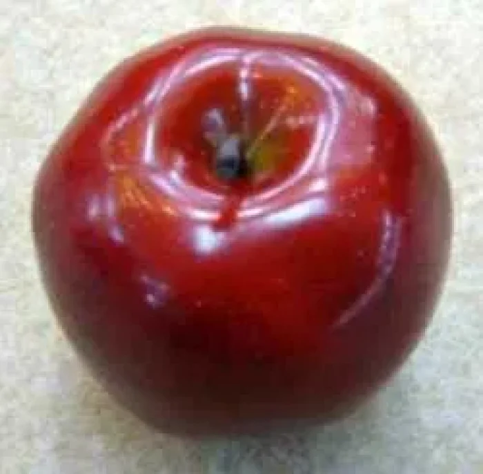 Manzana roja mediana