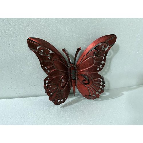 Mariposa de metal