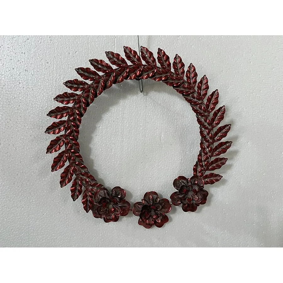 Decoración de metal rojo - Galerías el Triunfo - 074072300616