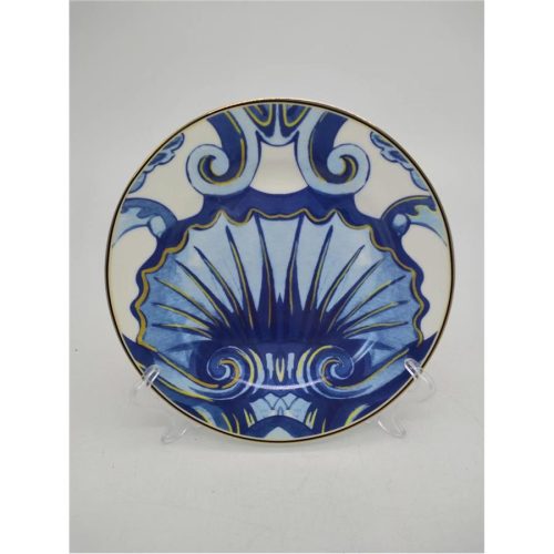 Plato de cerámica azul