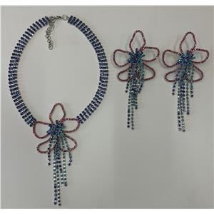 Juego de collar y aretes diseño flor con brillantes de 14x49x1cm