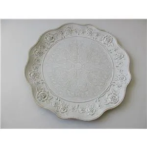 Plato de presentación de plástico blanco matizado diseño flores ondulado de 32.5×32.5x2cm