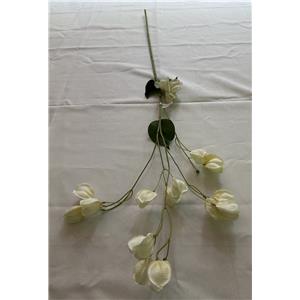 Rama con flores blancas de17x99x0.1cm