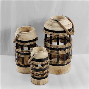 Juego de 3 linternas de madera con asa de 20×40/16×32/12x24cm