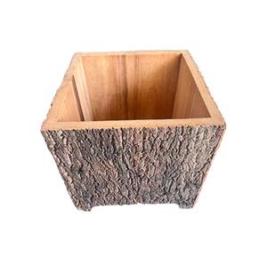 Maceta cuadrada alta de madera natural de 57x57x55cm
