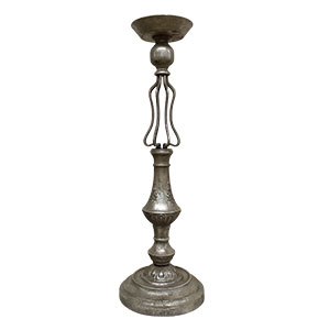 Candelabro de metal plateado