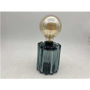 Bombilla con base de cristal verde de 9.5×9.5x24cm