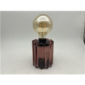 Bombilla con base de cristal rosa de 9.5×9.5x24cm