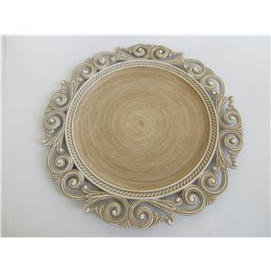 Plato de presentación de plástico beige diseño grecas de 33x33x2cm