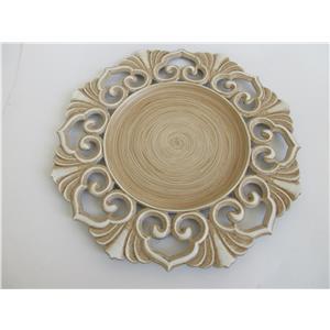 Plato de presentación de plástico beige diseño grecas y hojas de 33x33x2cm
