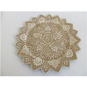 Plato de presentación de plástico beige diseño flor de 33x33x2cm