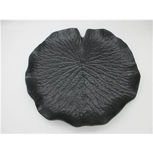 Plato de plástico negro diseño hoja de 31x31x3.5cm