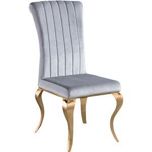 Silla de terciopelo blanca con patas de metal doradas de 57x48x91cm