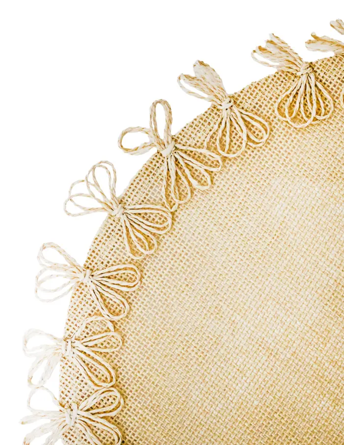 Mantel individual beige con moño diseño tejido de 38cm - Image 3