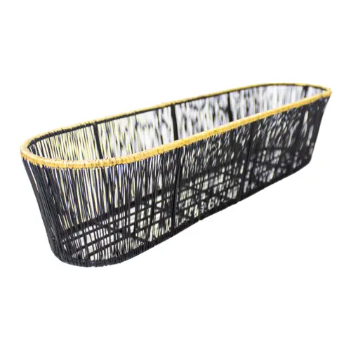 Base de metal tejida ovalada negra con orilla dorada de 7.5x38x10cm