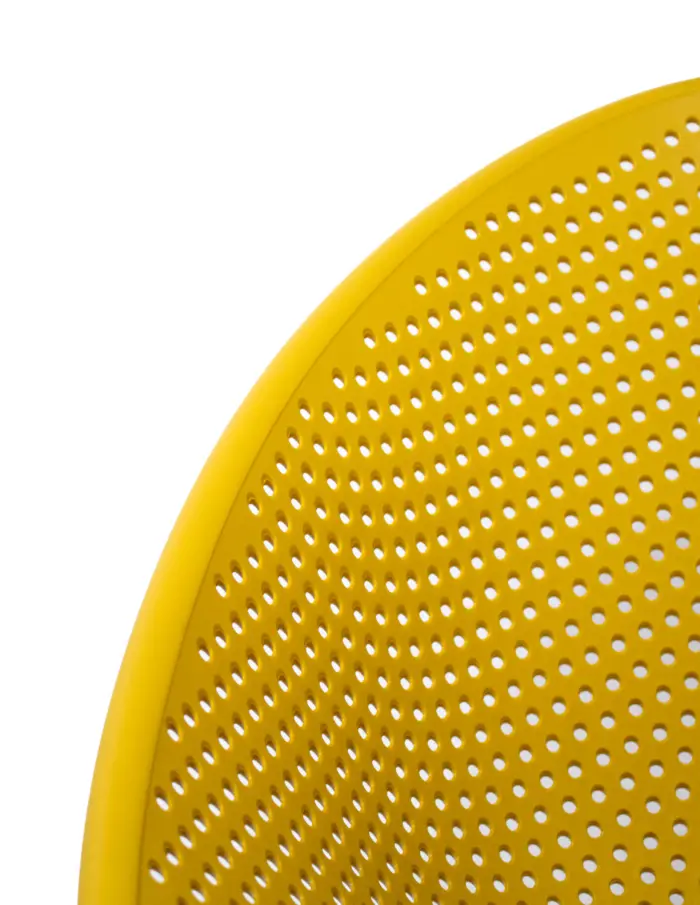 Silla de plástico amarillo con respaldo diseño huevo de 59x59x83cm - Image 3