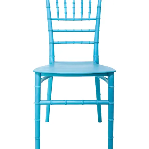 Silla de plástico azul