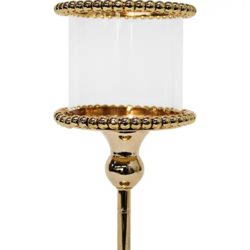 Candelabro de metal dorado con cilindro de vidrio de 12x12x29cm