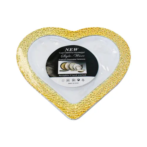 Juego de 3 platos blancos con orilla dorada de plastico diseño corazon de 25.4cm