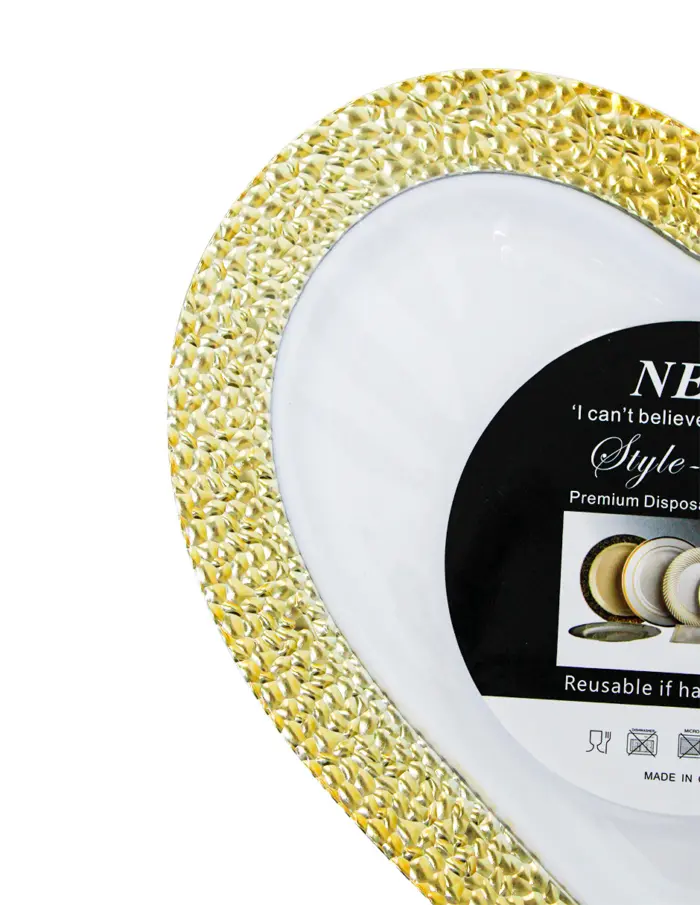 Juego de 3 platos blancos con orilla dorada de plastico diseño corazon de 25.4cm - Image 3