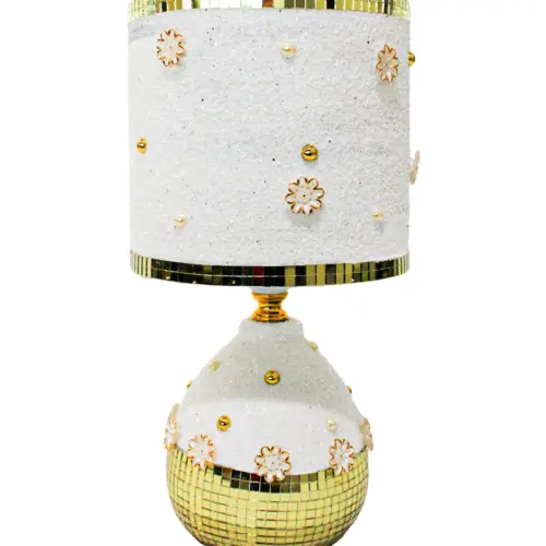 Lámpara de mesa de cerámica con plástico dorada con detalles brillantes de 15x15x29cm