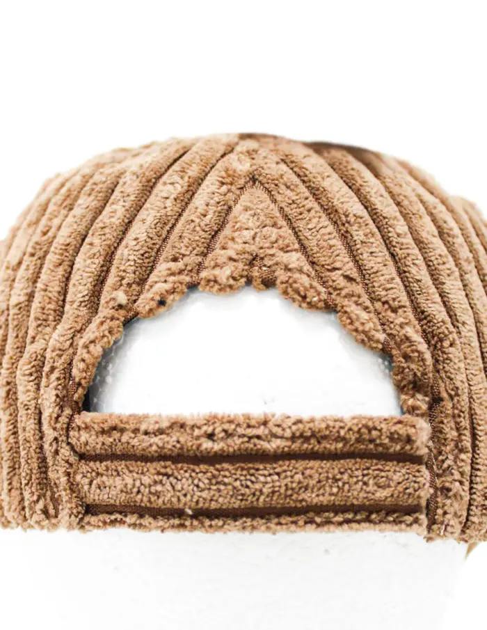 Gorra  de pana café - Image 4