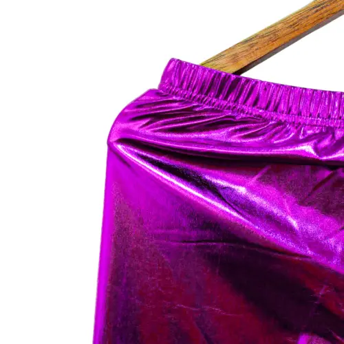 Pantalón metálico morado talla S de 32x90x0.1cm